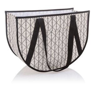 Thirty-One Round Utility Tote